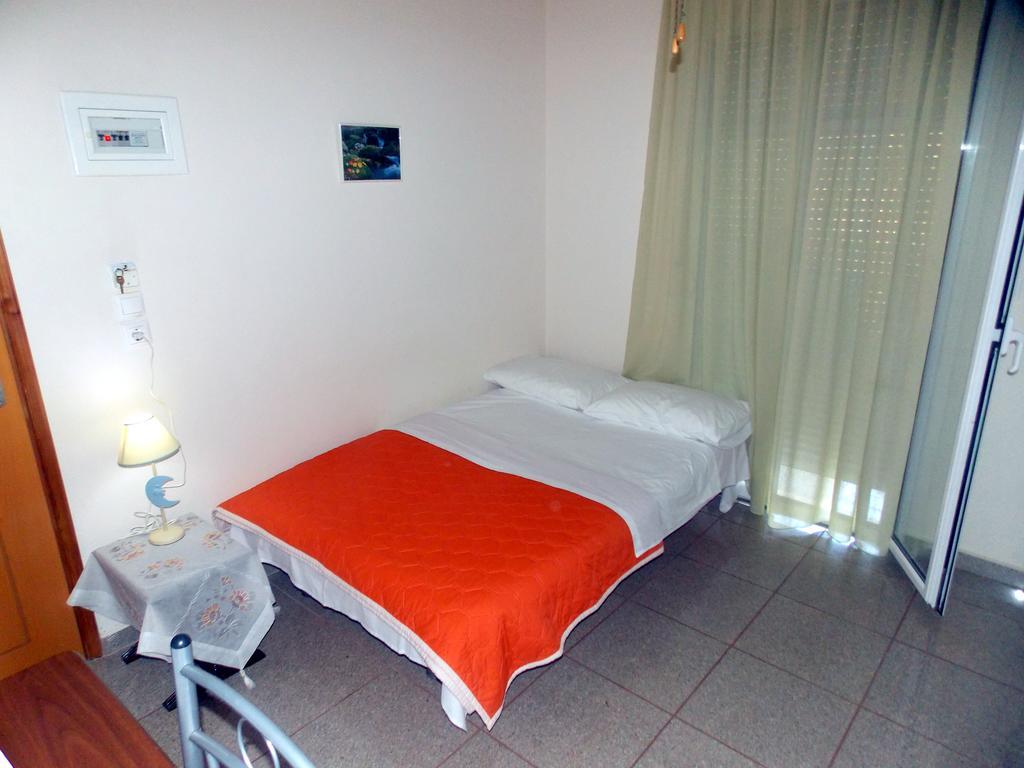 Nikos Apartments 奥马斯帕纳吉亚斯 外观 照片